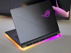 Hemos analizado el Asus ROG Strix G16 de 2025 (Fuente de la imagen: Notebookcheck)