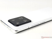 El Xiaomi 14 Pro igualará las capacidades de carga por cable de su predecesor, en la imagen. (Fuente de la imagen: Notebookcheck)