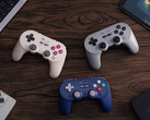 El 8BitDo Pro 3 incorpora botones ABXY al estilo Nintendo con una ergonomía más cercana a la de un mando DualSense. (Fuente de la imagen: 8BitDo)