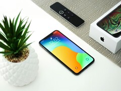 BOE es uno de los proveedores clave de las pantallas del iPhone. (Fuente de la imagen: Unsplash, editado)