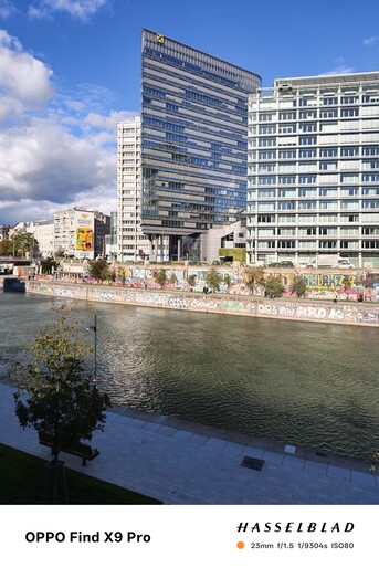 Cámara principal Oppo de 23 mm.