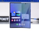 el desmontaje de iFixit indica que el Samsung Galaxy Z Fold 7 es muy difícil de reparar. (Fuente de la imagen: iFixit)