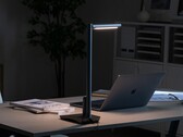 La Boring Lamp tiene un diseño modular que incluye un soporte regulable en altura. (Fuente de la imagen: Boring Lamp)