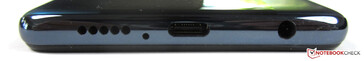 Parte inferior: Altavoz, micrófono, USB-C, conector de audio de 3,5 mm