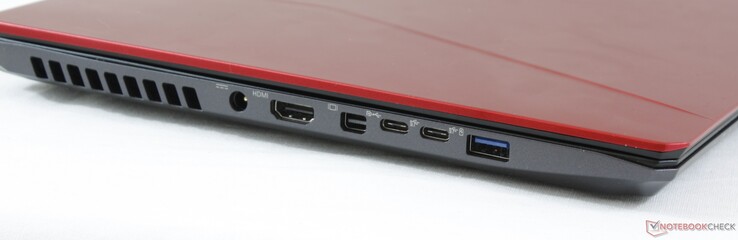 Izquierda: adaptador de CA, HDMI, DisplayPort, 2x USB 3.1 Tipo C (1x con DisplayPort), USB 3.1 Tipo A