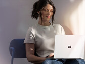 Microsoft reafirma que los nuevos portátiles de la serie Snapdragon X están diseñados para ser dispositivos que den prioridad a la productividad (Fuente de la imagen: Microsoft)