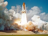 El transbordador espacial Challenger despegando del Complejo 39 (Fuente de la imagen: NASA vía Unsplash; recortada)