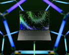 La GeForce RTX 4090 puede consumir hasta 175 W en la Razer Blade 16. (Fuente de la imagen: Razer)