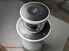 Vista superior - botón de disposición y micrófonos