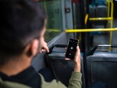 WhatsApp trabaja en la compatibilidad de Passkey con iOS. (Fuente : Viralyft en Unsplash)