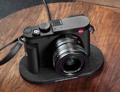 La Leica M EV1 es esencialmente una Leica Q3 con objetivos intercambiables. (Fuente de la imagen: Leica)