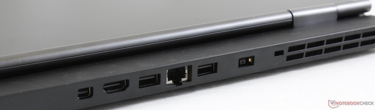 Detrás: DisplayPort 1.4, HDMI 2.0, 2x USB 3.1 Gen. 2, Gigabit Ethernet, adaptador de CA, Kensington Lock