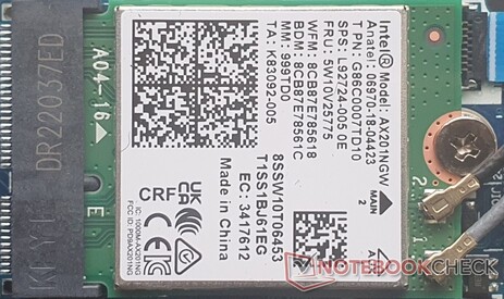 AX201 de Intel (con ranura) con WiFi 6 y Bluetooth 5.1 muy rápidos