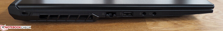 Lado izquierdo: Cerradura Kensington, Toma de aire, RJ45-LAN, USB 2.0 Tipo A, Toma de micrófono, Toma de auriculares