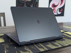 Los jugadores satisfechos con 60 FPS o que no ejecuten títulos muy exigentes encontrarán valor en el modo Equilibrado, más silencioso
