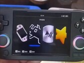 Parece que Anbernic planea lanzar pronto otro dispositivo portátil para juegos de 4 pulgadas. (Fuente de la imagen: BiliBili)