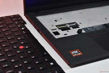 Lenovo ThinkPad P14s Gen 6 AMD: Teclado sustituible por el usuario