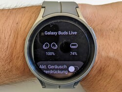 El Galaxy Watch5 Pro funciona sin problemas con los auriculares Bluetooth