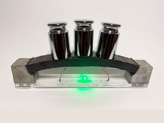 La batería de hormigón del MIT en acción (Fuente de la imagen: the MIT EC³ Hub; editado)