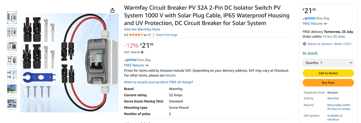 Se requiere una caja de fusibles FV, pero no está incluida y debe adquirirse por separado. (fuente de la imagen: Captura de pantalla Amazon)