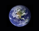 La canica azul (Fuente de la imagen: Observatorio de la Tierra de la NASA; editado)
