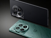 Es probable que OnePlus presente su próximo buque insignia en sus tradicionales opciones de color verde y negro, como el OnePlus 12, en la imagen. (Fuente de la imagen: OnePlus)