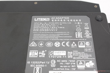 Adaptador de CA Lite-On a 19.5 V, 11.8 A