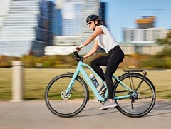 La Trek FX+ es una bicicleta eléctrica urbana con una velocidad máxima de 32 km/h. (Fuente de la imagen: Trek)