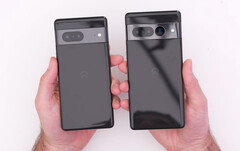 A los Pixel 7 y Pixel 7 Pro podría unirse el Pixel 7 Ultra en el evento de lanzamiento de hardware de octubre de este año. (Fuente de la imagen: Unbox Therapy)