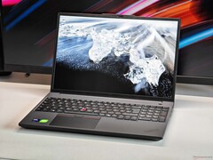 Lenovo ThinkPad P16v Gen 3 (fuente de la imagen: Notebookcheck)
