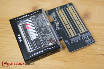 La tarjeta PCIe con 2x M.2 NVMe