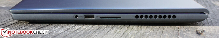 Derecha: puerto de audio combinado de 3,5 mm, USB-A 3.2 Gen 1, lector de tarjetas SD