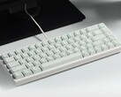El Keychron Q16 HE 8K es el primer teclado con una construcción totalmente cerámica. (Fuente de la imagen: Keychron)