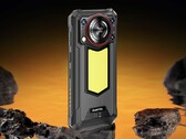 El teléfono inteligente Oukitel WP53 Pro ha llegado con una plétora de características de durabilidad para los entusiastas del camping y la aventura. (Fuente de la imagen: Oukitel)