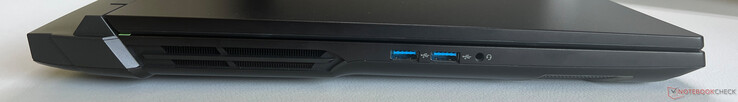 Izquierda: 2x USB-A 3.2 Gen.2 (10 GBit/s), audio de 3,5 mm