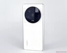 El Xiaomi 14 Ultra puede lucir el diseño de la cámara de su predecesor pero con mejoras en el hardware, imagen del Xiaomi 13 Ultra. (Fuente de la imagen: Notebookcheck)