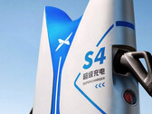 La compacta estación de carga S4 de 480 kW tiene una potencia de 600 A (imagen: XPeng)