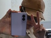 Ya se ha visto al cantante de BTS, J-Hope, sosteniendo el Samsung Galaxy Z Fold8 ante la cámara.