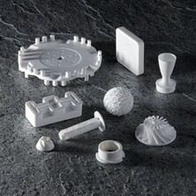 Muestras de piezas impresas con Alumina 4N (Fuente de la imagen: Formlabs)