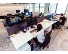 Una fotografía que muestra el espacio de trabajo en la oficina de Google en Francia, en París. (Fuente de la imagen: Google)