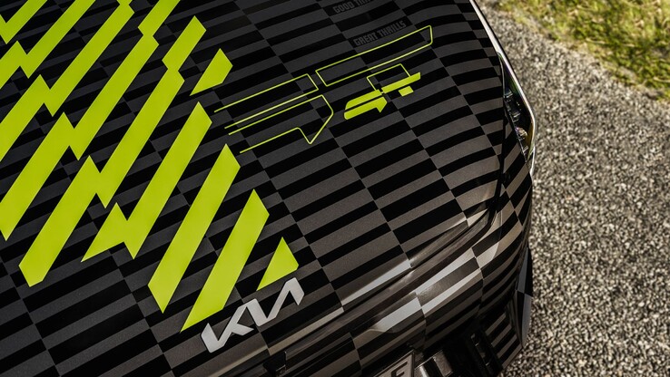 El Kia EV4 GT con la nueva envoltura GT. (Fuente de la imagen: Kia)