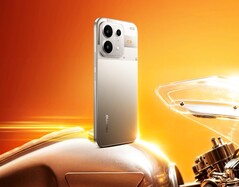 El Realme P4s presenta un diseño llamativo con un módulo de cámara parcialmente transparente.