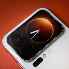 La pantalla trasera llegará por fin al mercado mundial con los teléfonos Xiaomi 18 Pro.