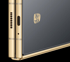 El Galaxy Z Fold6 Slim podría recibir su primera salida como el Samsung W25, predecesor en la imagen. (Fuente de la imagen: Samsung)