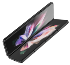 El Samsung Galaxy Z Fold3 demuestra una durabilidad mucho mayor en la prueba de caída. (Imagen: Samsung)