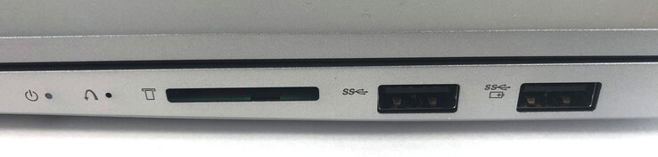 Derecha: 2 x USB 3.2 Tipo-A, 1 x lector de tarjetas 4 en 1 (MMC, SDHC, SDXC, SD)