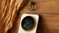 El Vivo X300 Pro se presentará oficialmente hoy en Viena. Recientes filtraciones sugieren precios aún más elevados que los del Oppo Find X9 Pro. (Fuente de la imagen: Weibo)