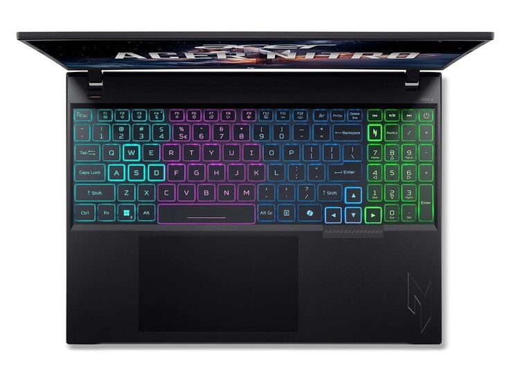 Acer Nitro V 16 AI con Ryzen 9 270 2