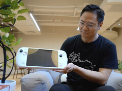 El Ayaneo Next II será uno de los mayores dispositivos portátiles dedicados al juego cuando salga al mercado. (Fuente de la imagen: Ayaneo)