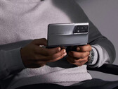 Honor cobra más de un 30% más por el Magic V2 si desea la versión RSR Porsche Design. (Fuente de la imagen: Honor)